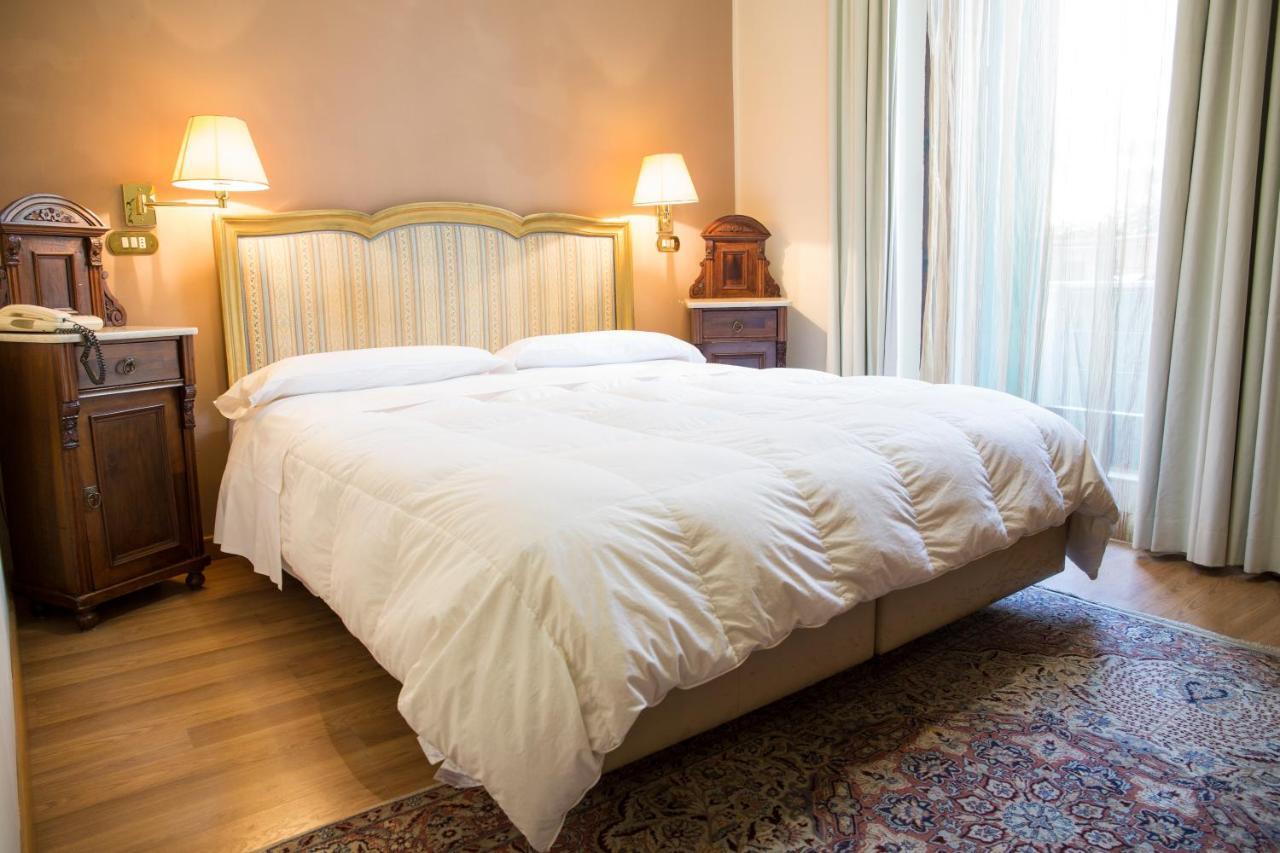Hotel Al Castello Verona Bagian luar foto