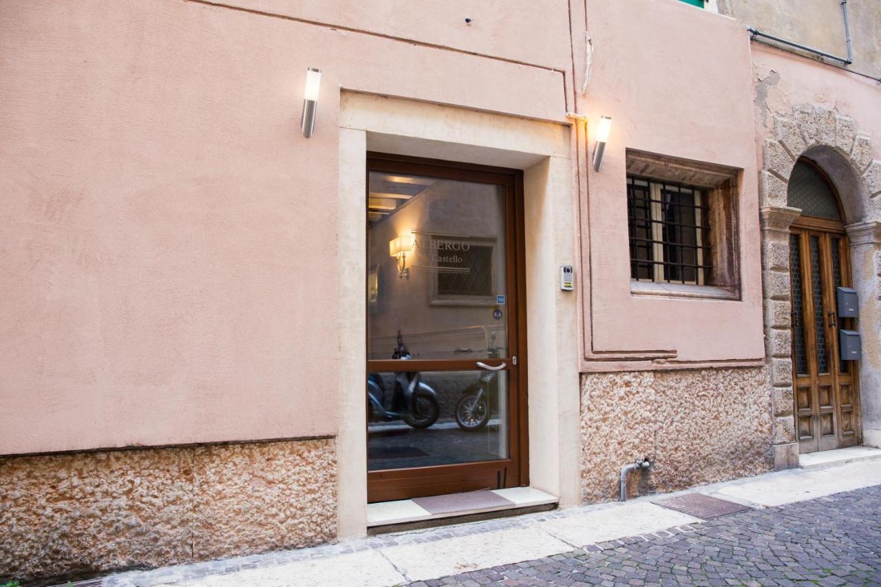 Hotel Al Castello Verona Bagian luar foto