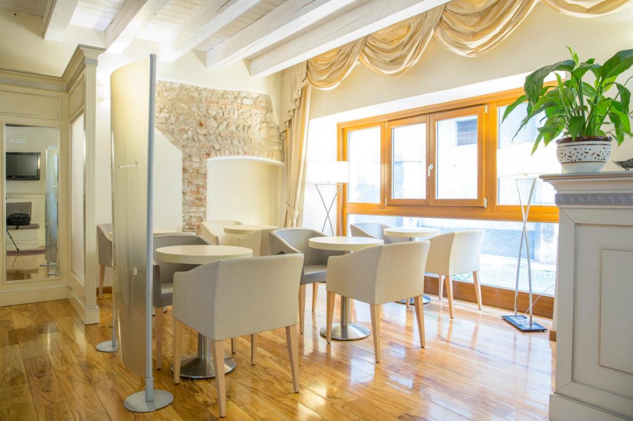 Hotel Al Castello Verona Bagian luar foto