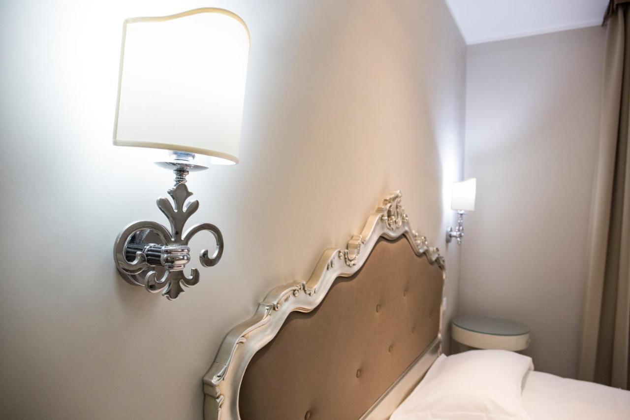 Hotel Al Castello Verona Bagian luar foto