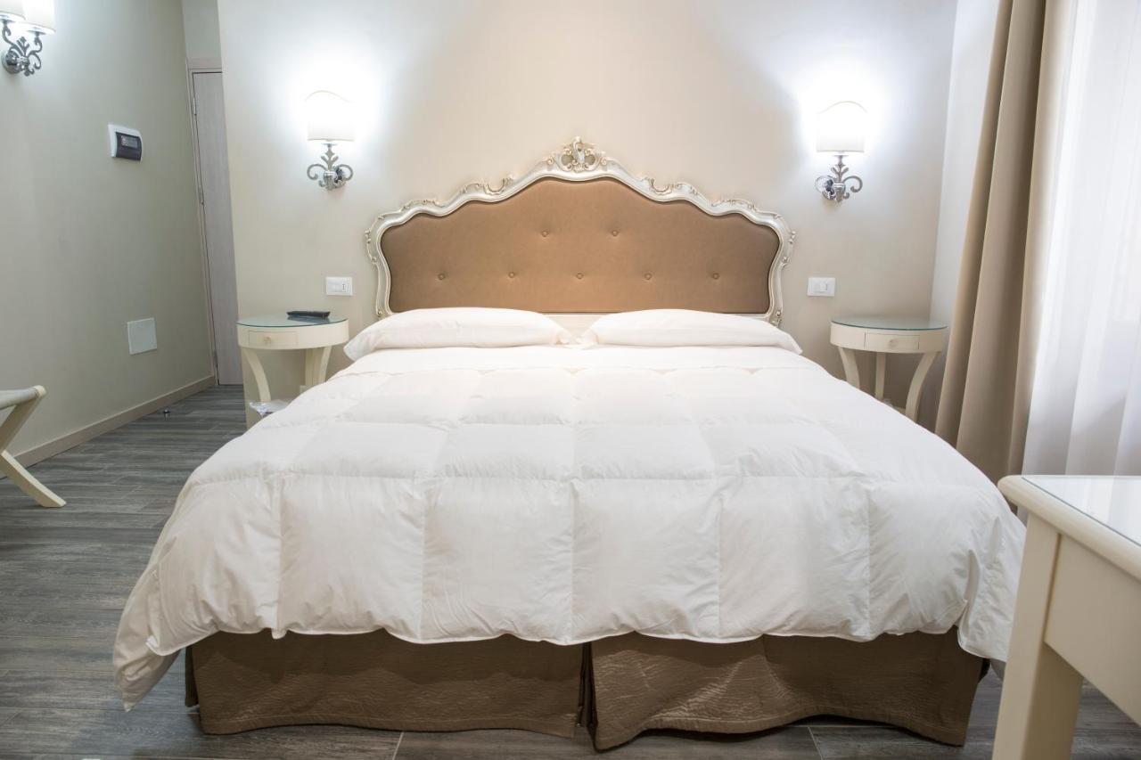 Hotel Al Castello Verona Bagian luar foto