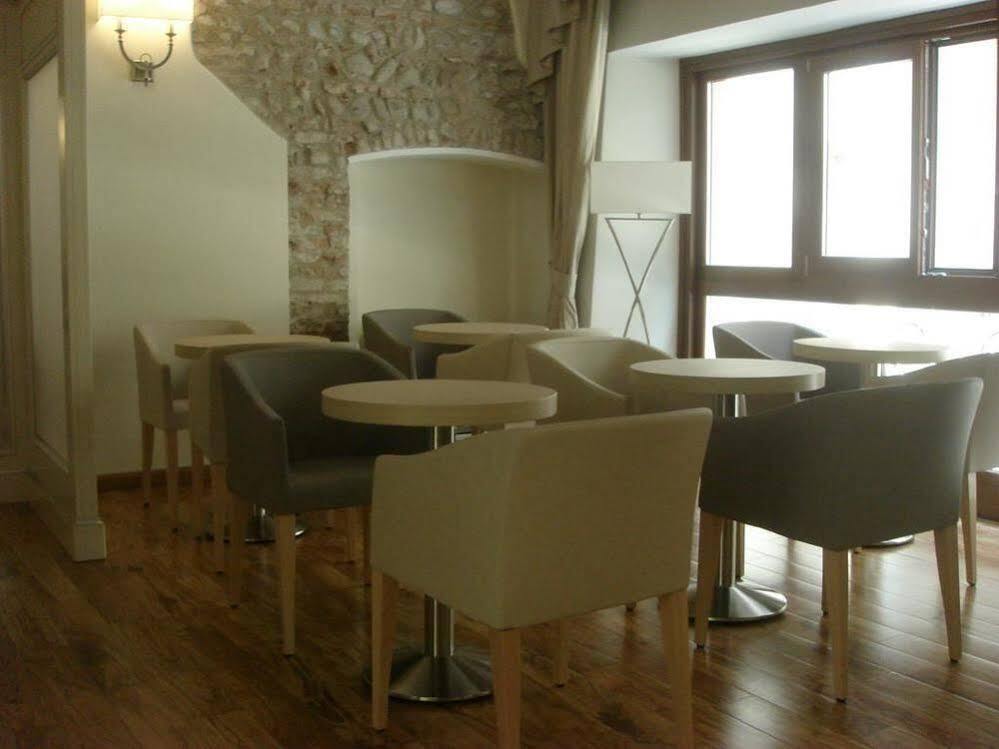 Hotel Al Castello Verona Bagian luar foto