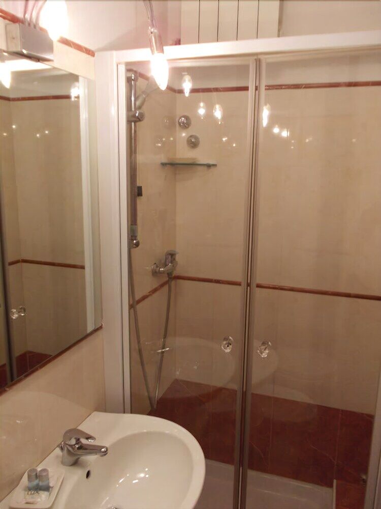 Hotel Al Castello Verona Bagian luar foto